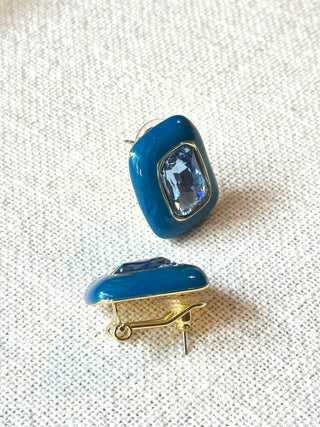 mavi taşlı pirinç detaylı küpe - zirkonyum taşlı küpe - lumiere küpe - özel tasarım küpe - firera atelier
